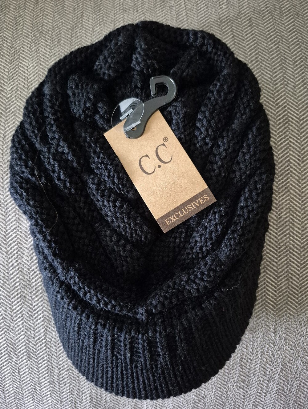 C.C  Black Ribbed Knit Beanie With Brim